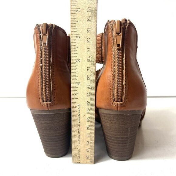 Frye and Co Womens 9M Strappy Brown Faux Leather Heeled Zip Sandals Open Toe New - Picture 9 of 11